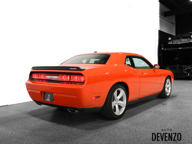 2008 Dodge Challenger SRT8 6.1L V8 Hemi 425HP First Production Y in Cars & Trucks in Laval / North Shore - Image 3