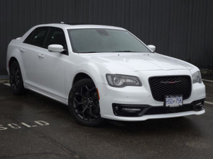 2022 Chrysler 300 300S