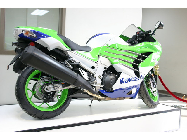  2024 Kawasaki ZX1400 Ninja ZX-14 in Sport Bikes in Guelph - Image 3