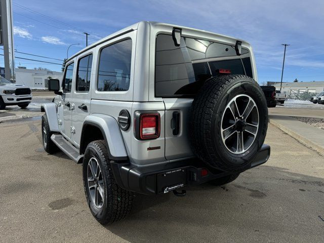 2023 Jeep Wrangler Sahara 4-Door 4x4 | Low KMs | V6 | NAV in Cars & Trucks in Edmonton - Image 4