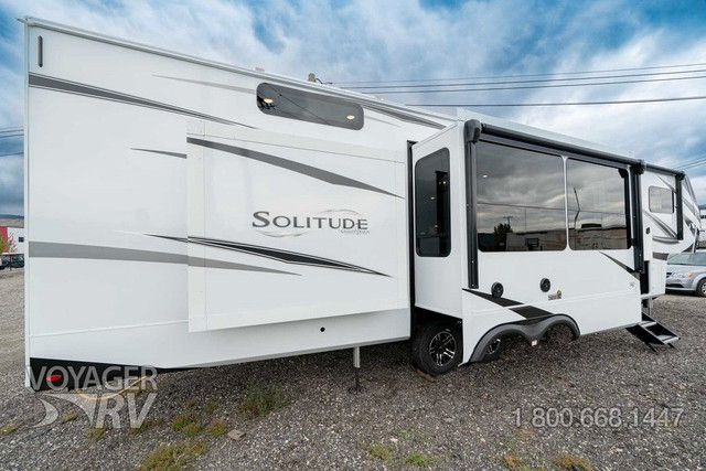 2024 Grand Design Solitude 391DL in Travel Trailers & Campers in Kelowna - Image 3