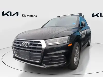 The 2018 Audi Q5 2.0 TFSI quattro Komfort S tronic, in a stunning black finish, combines Audi's reno...