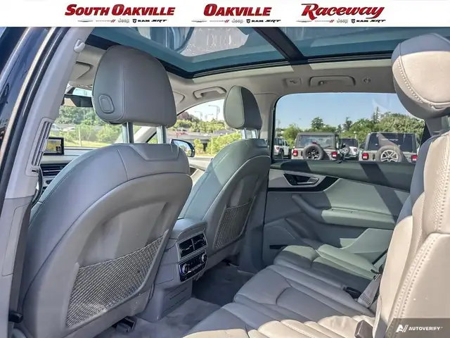 2017 Audi Q7 KOMFORT | PANORAMIC SUNROOF | NAVI | HEATED SEATS in Cars & Trucks in Oakville / Halton Region - Image 21