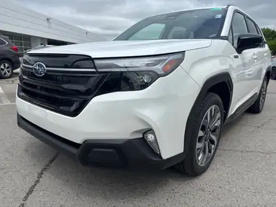 Engine: 4 Cylinder Engine 2.5L L/100Km City: 6.8 L/100Km Hwy: 7.0 Safety Equipment Electronic Stabil...