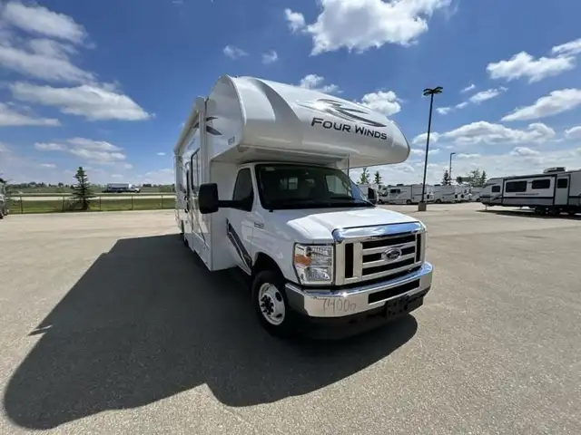2023 Thor Motor Coach Four Winds 28Z in RVs & Motorhomes in Red Deer - Image 4