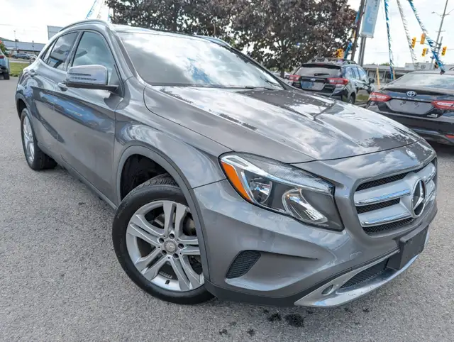 2017 Mercedes-Benz GLA 250 in Cars & Trucks in Ottawa - Image 2