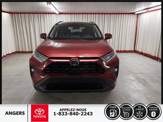 2020 Toyota RAV4 in Cars & Trucks in Saint-Hyacinthe
