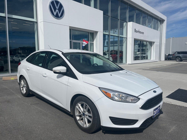 2017 Ford Focus SE Sedan  - Bluetooth -  Cruise Control in Cars & Trucks in Ottawa - Image 4