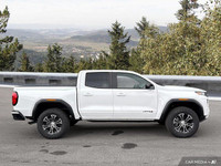 This GMC Canyon has a durable Turbocharged Gas I4 2.7L/ engine powering this Automatic transmission.... (image 6)