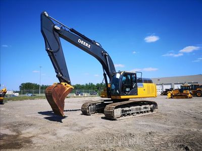 2019 John Deere 300G LC in Heavy Equipment in Laval / North Shore