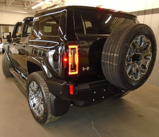 2024 GMC Hummer EV SUV 3X in Cars & Trucks in Lloydminster - Image 4