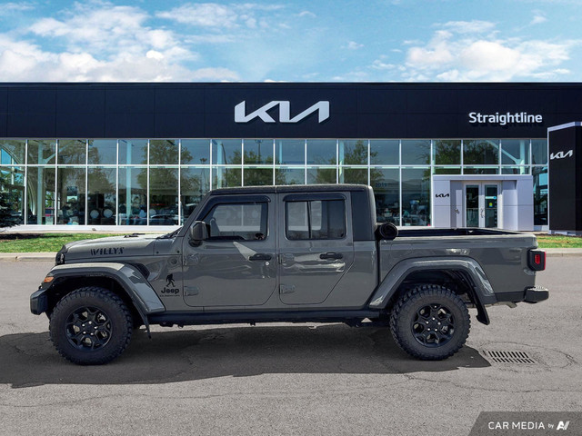 2023 Jeep Gladiator Willys Off-Road Ready, 7,650 lbs Towing, Rug in Cars & Trucks in Calgary - Image 3