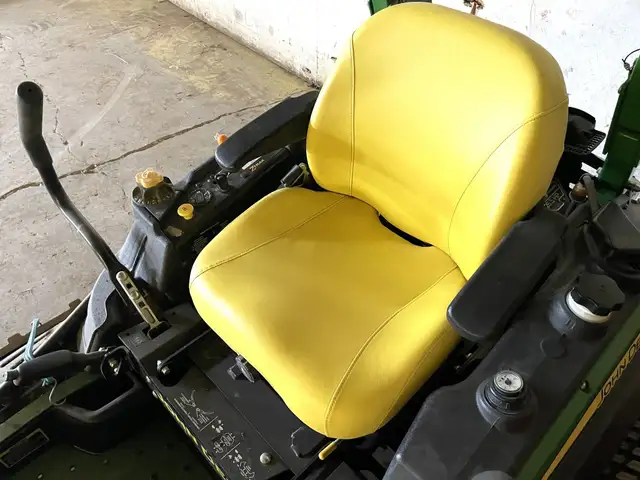 2014 John Deere Z930M Zero-Turn Mower in Farming Equipment in Saskatoon - Image 11