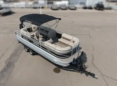 $58,995 -$6,000 [ SUPER SUMMER BLOWOUT] $52,995 w/ 90 ELPT FourStroke Command Thrust Boat, Motor, Ta...