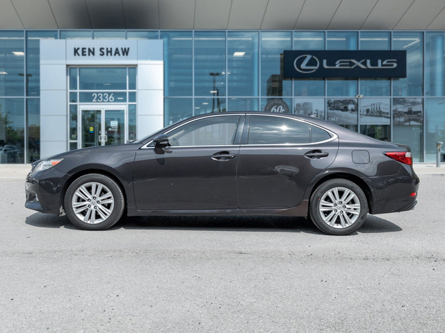 2015 Lexus ES 350 in Cars & Trucks in City of Toronto - Image 4