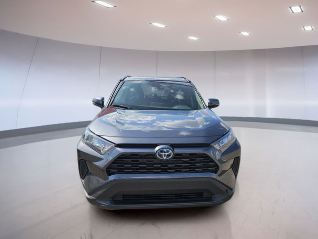 Toyota RAV4 Hybrid Le 2020 in Cars & Trucks in Medicine Hat - Image 2