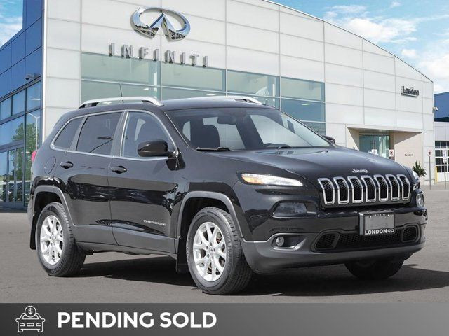 2016 Jeep Cherokee North in Cars & Trucks in London