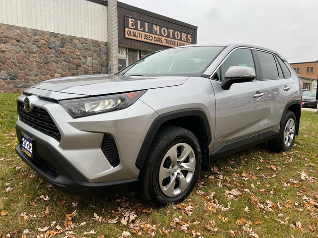 2022 Toyota RAV4 LE AWD REAR VIEW CAMERA LTA BSM in Cars & Trucks in City of Toronto