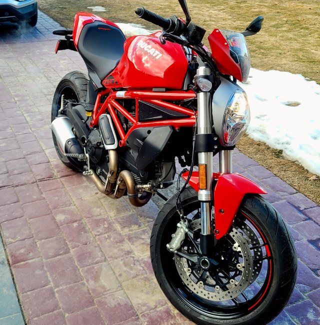 2020 Ducati Monster 797 Only 266 kms (FINANCING AVAILABLE) in Sport Bikes in Saskatoon - Image 2