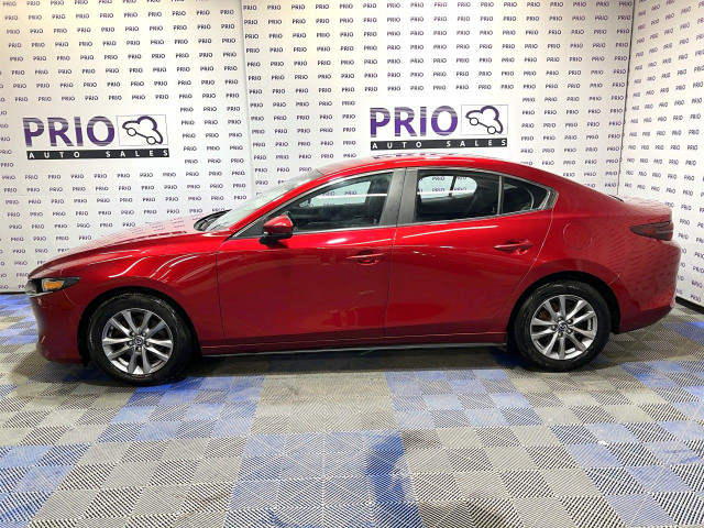 2021 Mazda Mazda3 in Cars & Trucks in Ottawa - Image 2