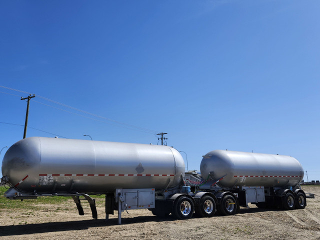 1982 Mississippi Super B train Industrial Gas Tank Trailer  in Heavy Equipment in Edmonton