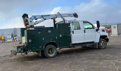 2007 GMC C4500 4x2 Service Truck, Maxilift Cobra 6206 6200 lb 3 Section Hydraulic Crane GMC V8 8.1 L...