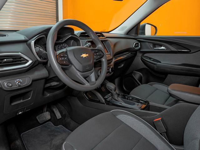 2022 Chevrolet Trailblazer LS AWD *CARPLAY* BLUETOOTH GR CONFIAN in Cars & Trucks in Laurentides - Image 2