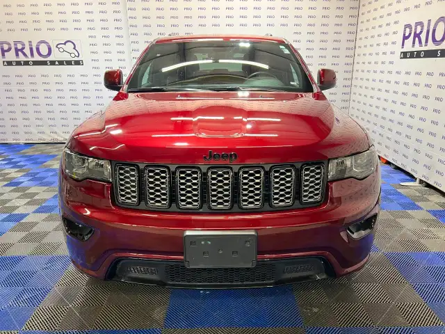 2021 Jeep Grand Cherokee dans Autos et camions dans Ottawa - Image 9