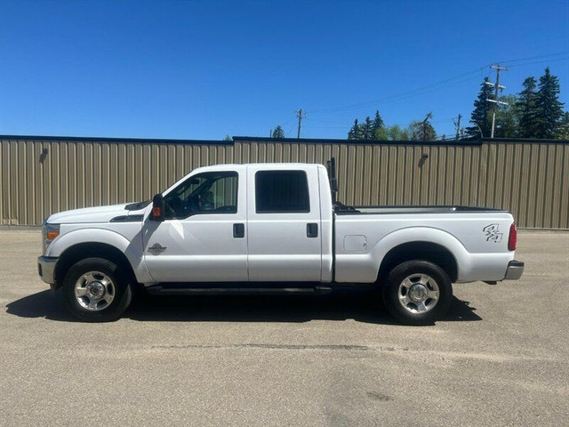 2016 Ford F-250 Super Duty XLT Diesel in Cars & Trucks in St. Albert - Image 2