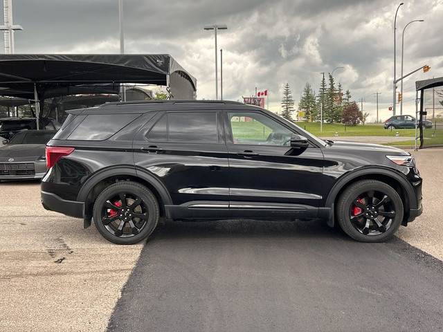 2023 Ford Explorer ST 4x4 - PANORAMIC SUNROOF / REMOTE STARTER in Cars & Trucks in Calgary - Image 4