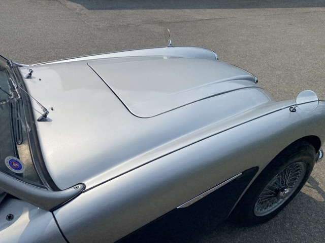 1960 Austin-healey 3000 in Classic Cars in Laval / North Shore - Image 4