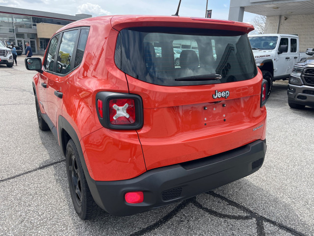 2015 Jeep Renegade Sport in Cars & Trucks in Sarnia - Image 4