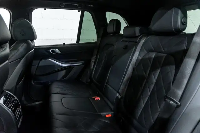 2023 BMW X5 xDrive40i | Luxe familial | Premium | Sièges in Cars & Trucks in City of Montréal - Image 19
