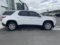 Welcome aboard this pre-owned 2019 Chevrolet Traverse LT Cloth, presenting a versatile and spacious... (image 9)