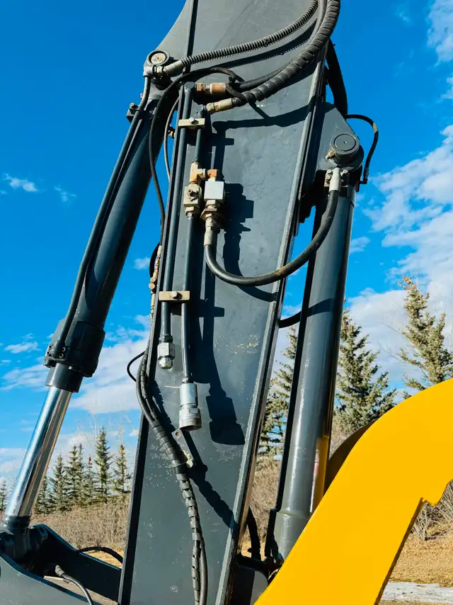 2016 DEERE 130G EXCAVATOR  in Heavy Equipment in Calgary - Image 19