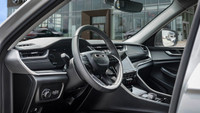 *18 inch Aluminum Wheels, Adaptive Cruise Control, Heated Seats, Heated Steering Wheel, Apple CarPla... (image 8)