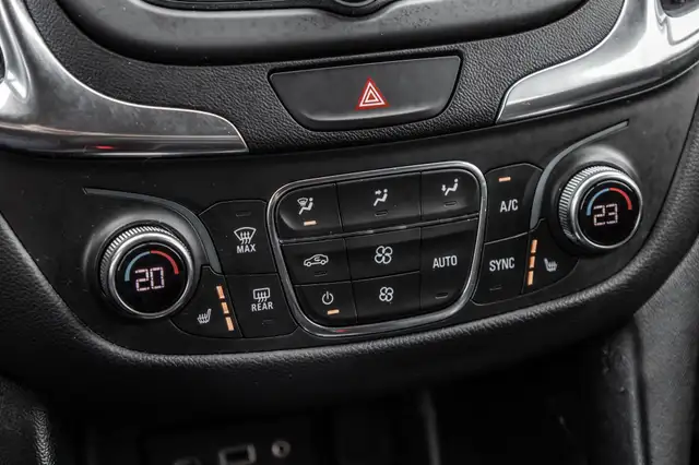 2021 Chevrolet Equinox LT * AWD * Carplay * Climatisation * Bas  in Cars & Trucks in City of Montréal - Image 21