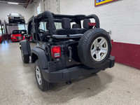 LOCAL ONTARIO VEHICLE! CLEAN CARFAX! 3.6L 6 CYLINDER 4WD! SERVICE RECORDS! LOOKS, RUNS AND DRIVES GR... (image 3)