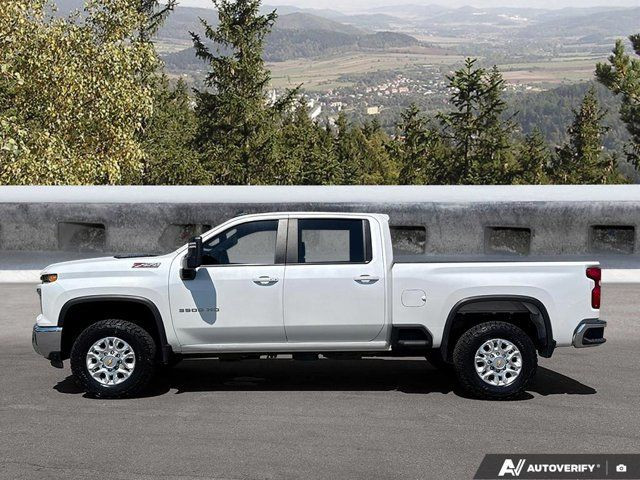2024 Chevrolet Silverado 3500HD LT | Duramax Diesel | Z71 in Cars & Trucks in Cowichan Valley / Duncan - Image 2