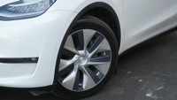 Check out this sleek 2021 Tesla Model Y! With its Long Range trim, AWD capability, and luxurious fea... (image 7)