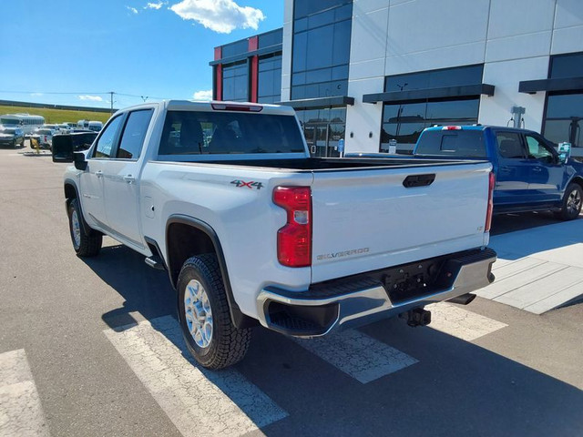 2024 Chevrolet Silverado 3500HD in Cars & Trucks in Calgary - Image 4