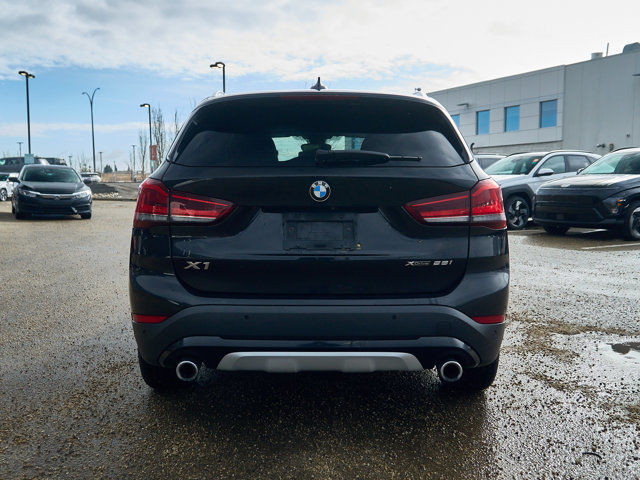 2021 BMW X1 xDrive28i | Panoramic Sunroof | Backup Cam in Cars & Trucks in Edmonton - Image 4