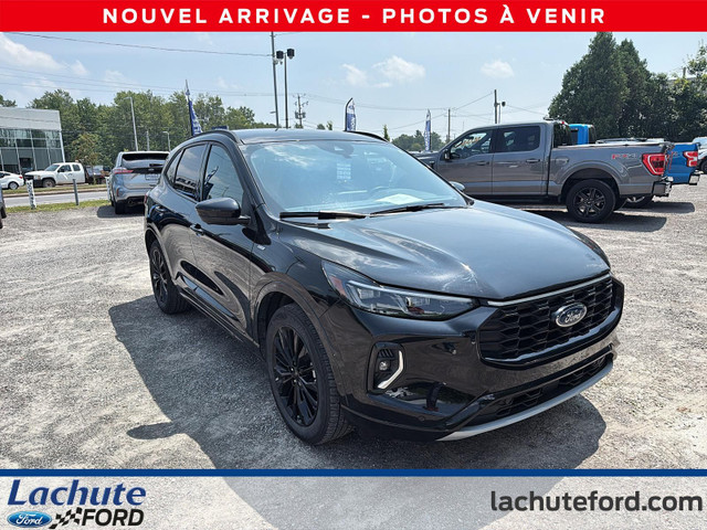 Ford Escape ST-Line Elite AWD 2023 à vendre in Cars & Trucks in Laurentides - Image 3