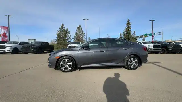 2021 Honda Civic Sedan LX | Cloth Seats | Apple CarPlay in Cars & Trucks in Edmonton - Image 9