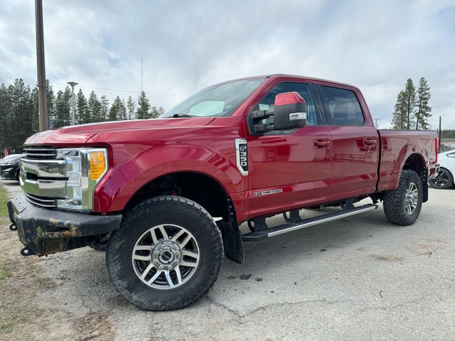  2017 Ford Super Duty F-350 SRW Lariat 4WD Crew Cab 160" Lariat, in Cars & Trucks in Cranbrook - Image 3