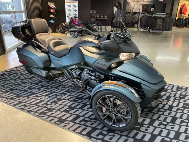2023 Can-Am Spyder F3 Limited Special Series in Sport Touring in Winnipeg