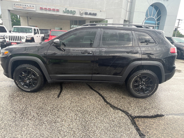 2022 Jeep Cherokee Sport in Cars & Trucks in Sarnia - Image 3