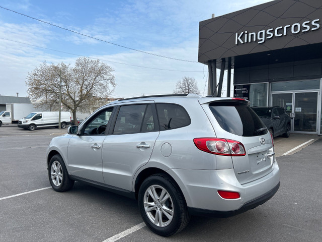 2012 Hyundai Santa Fe Ltd 3.5L w Navi V6 at in Cars & Trucks in City of Toronto - Image 3