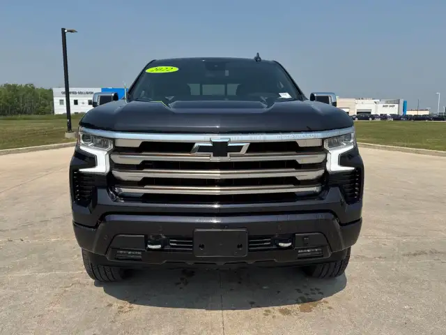 2022 Chevrolet Silverado 1500 in Cars & Trucks in Winnipeg - Image 3