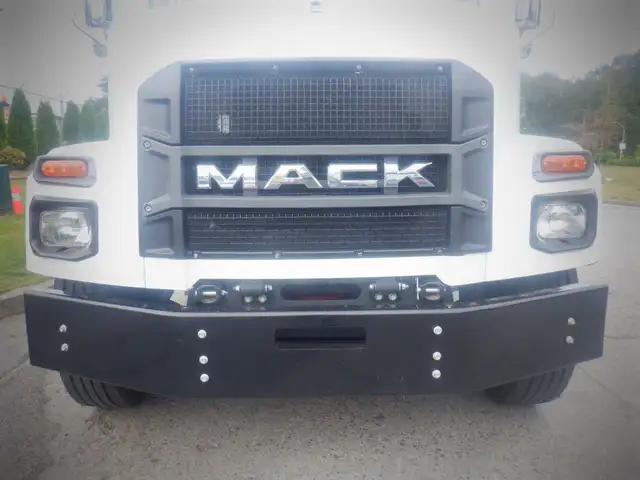 2021 Mack MD 24' Reefer Ready Cube Van in Heavy Trucks in Delta/Surrey/Langley - Image 14